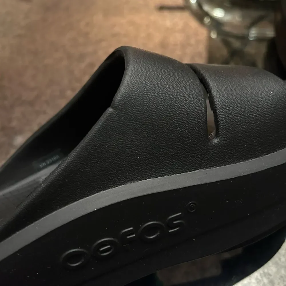 OOFOS Gender Inclusive OOahh Slide Sandal